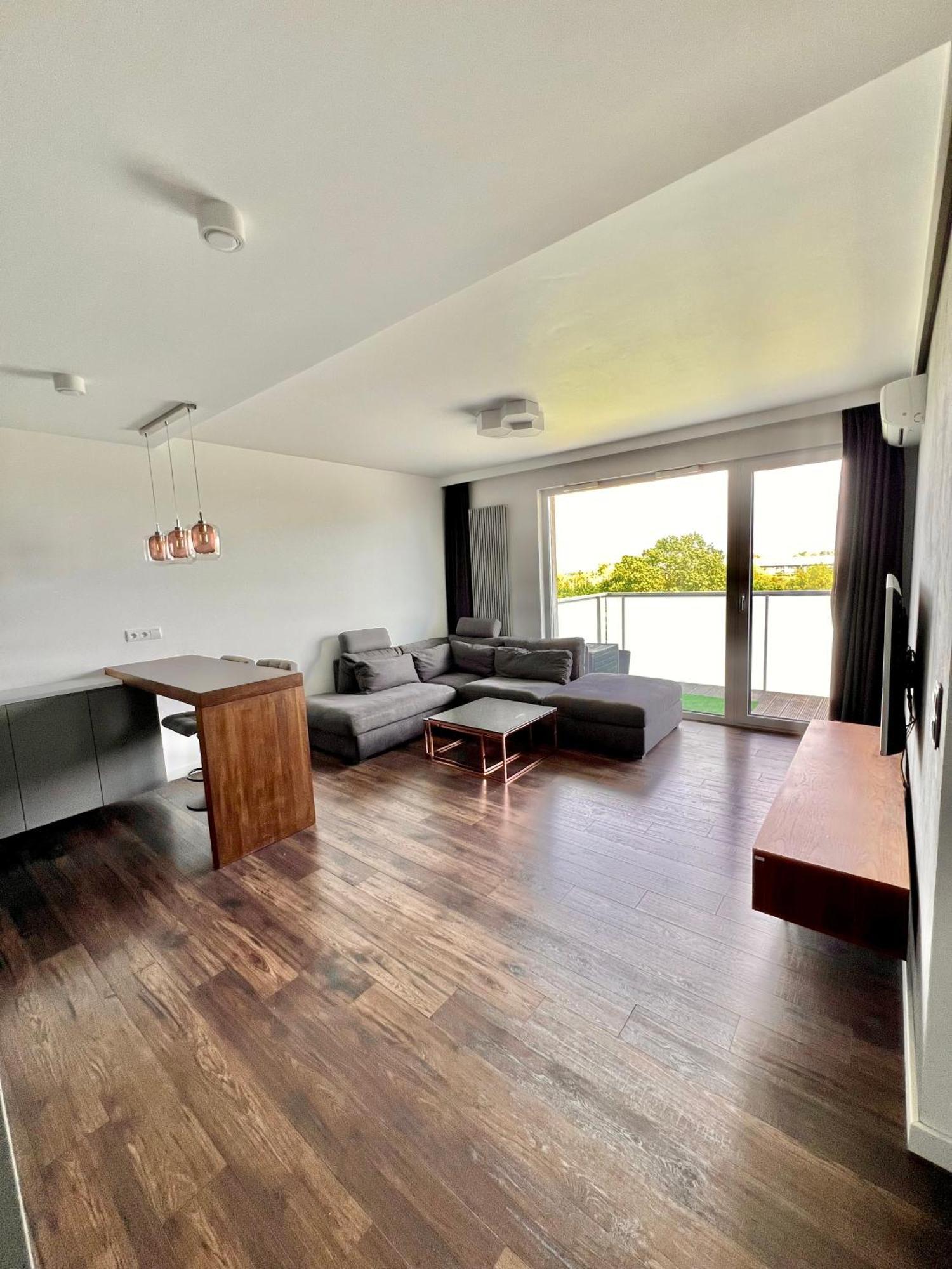 Apartment Wuwa Wroclaw, Nowe Zerniki, Tarczynski Arena Wroclaw